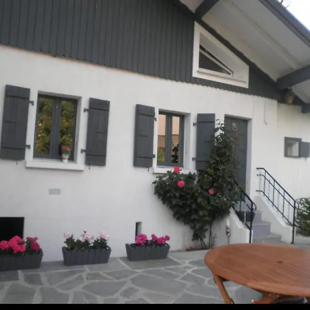 La Petite Maison Neuvecelle - Maison De Village Exterior photo